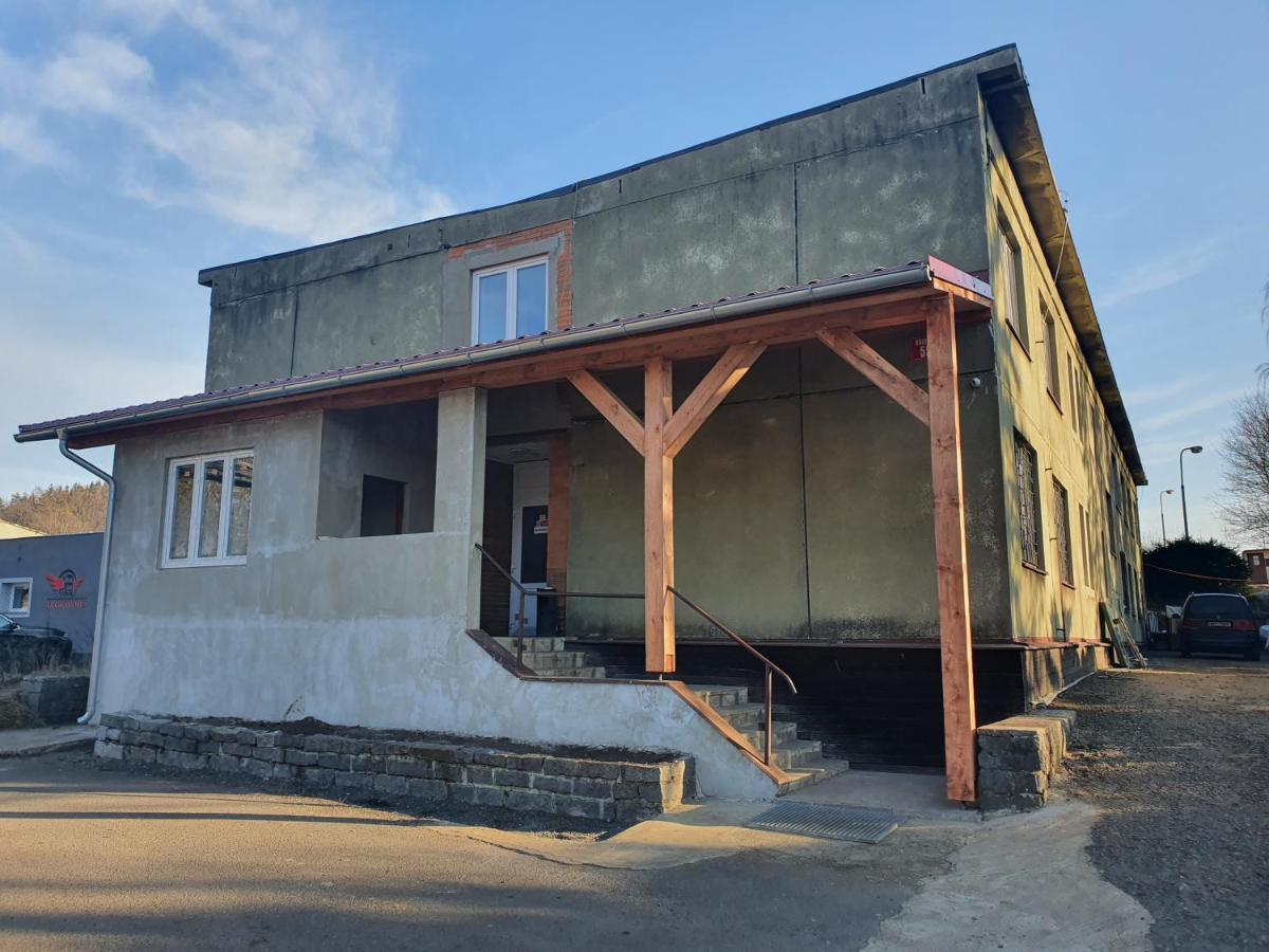 Ubytovna Koky Klášterec nad Ohří エクステリア 写真